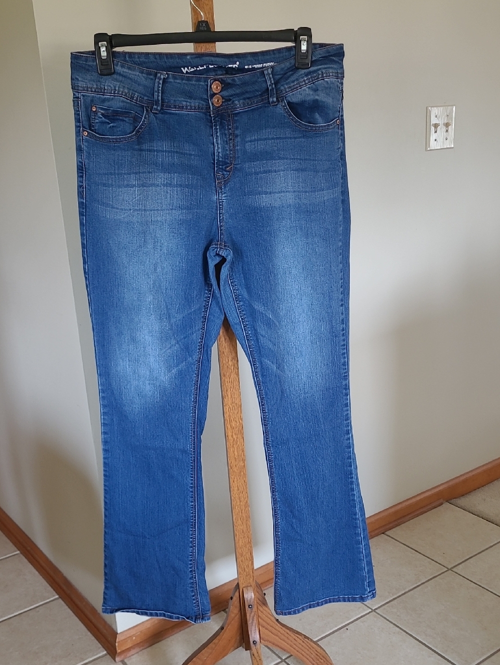 Wallflower Lucious Curvy Jeans